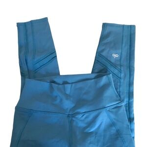 Alo Yoga Capri Leggings